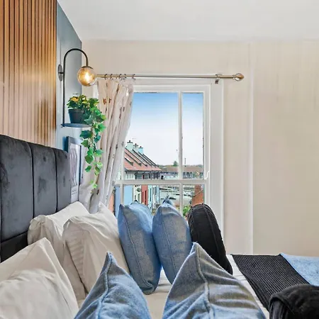 Harbourside Penthouse Sleep 16 * Bristol