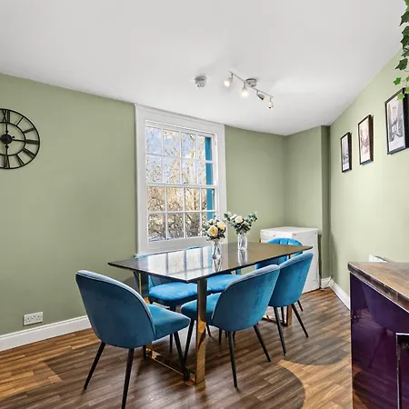 Harbourside Penthouse Sleep 16 Lejlighed *