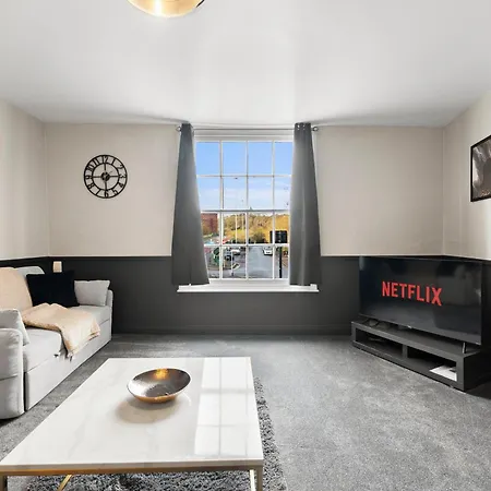 Harbourside Penthouse Sleep 16 Bristol