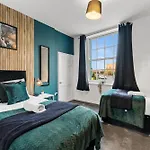 Apartment Harbourside Penthouse Sleep 16 *