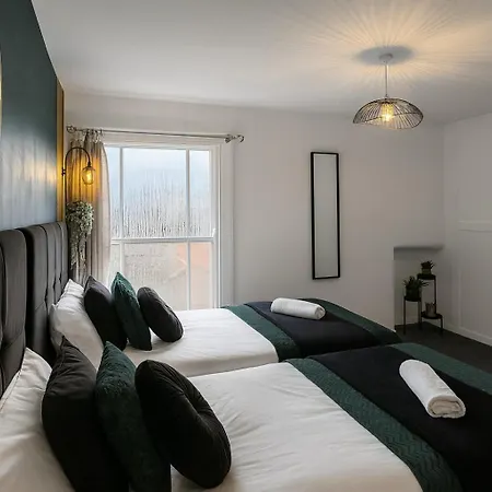 Harbourside Penthouse Sleep 16 Bristol