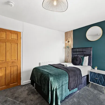 Harbourside Penthouse Sleep 16 Апартаменти