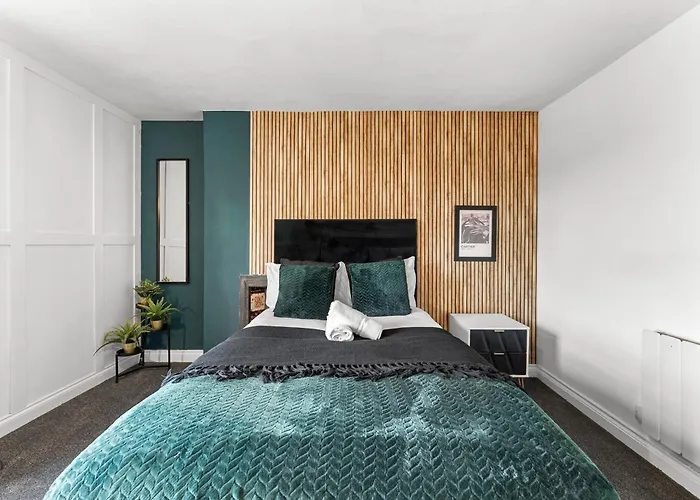 Harbourside Penthouse Sleep 16 Бристоль