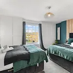 Harbourside Penthouse Sleep 16 *