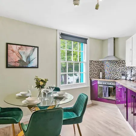 Harbourside Penthouse Sleep 16