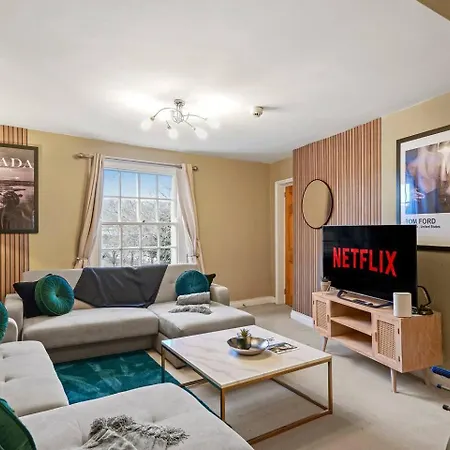 Апартаменты Harbourside Penthouse Sleep 16 *